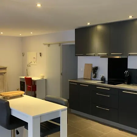 Ruime In Deurne Apartment